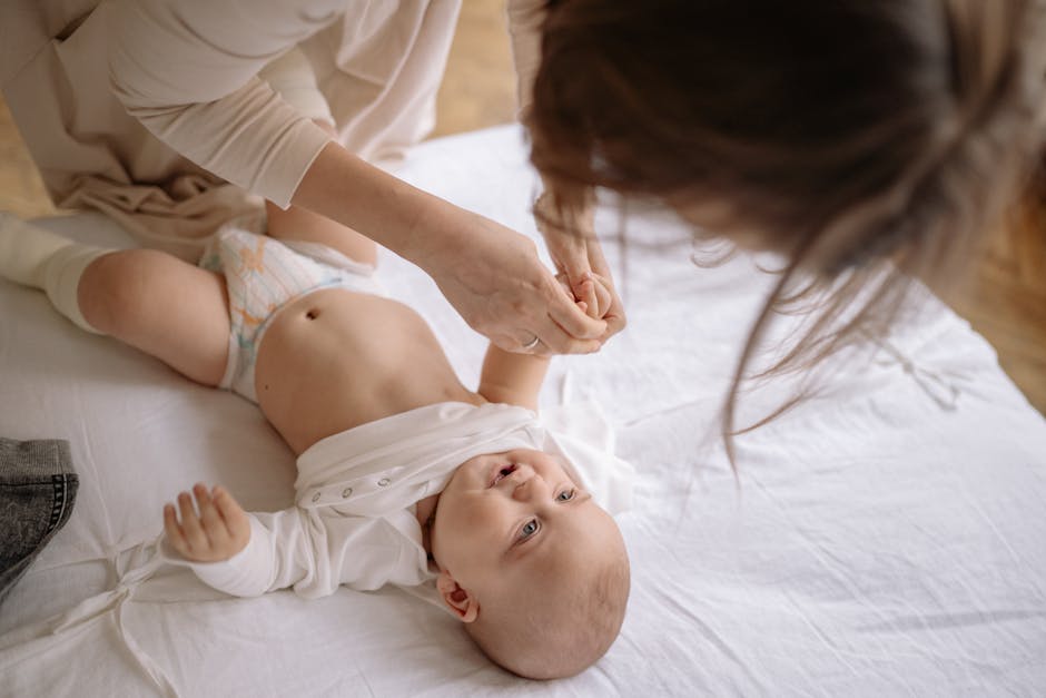 Bé hay quấy vào cuối ngày là do quá mệt hay do thói quen ngủ: phân biệt và xử lý nhẹ nhàng
